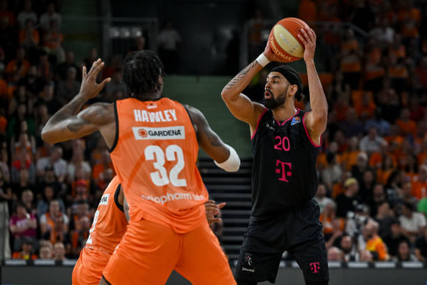 关键时刻保 关键时刻保