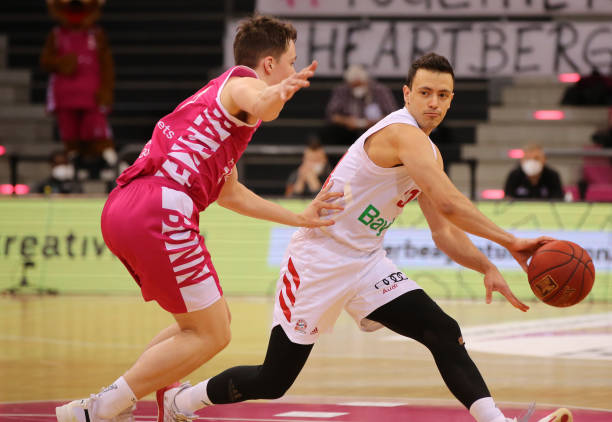 员不仅在进 员不仅在进